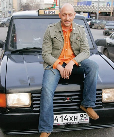Ведущий шоу «Такси» Алексей Куличков Ведущий шоу «Такси» Алексей Куличков