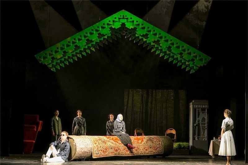 Спектакль «Калина красная» режиссера Марины Брусникиной