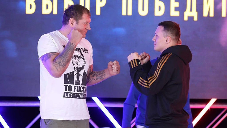 Александр Емельяненко и Артем Тарасов 