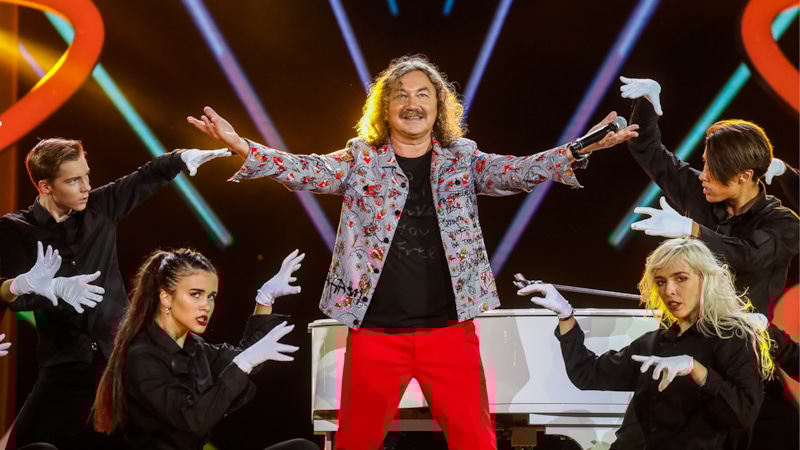 Игорь Николаев блистает на сцене