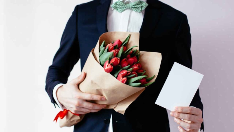 Язык цветов в букете: любовь без слов