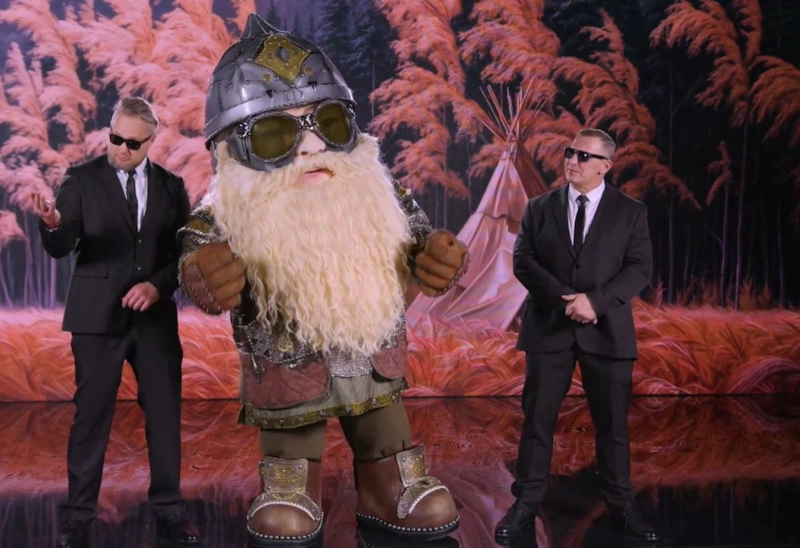 Скриншот кадра передачи «Маска»