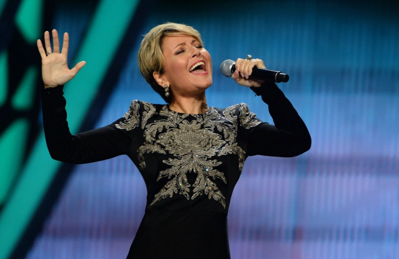 Анжелика Варум