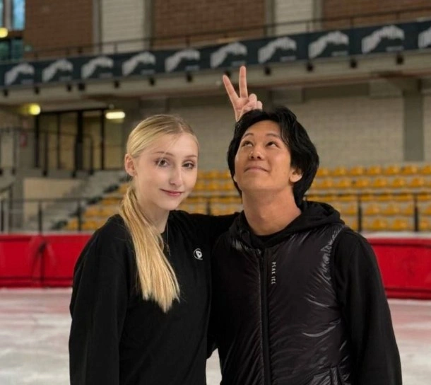 Адам Сяо Хим Фа и Софья Муравьёва Адам Сяо Хим Фа и Софья Муравьёва