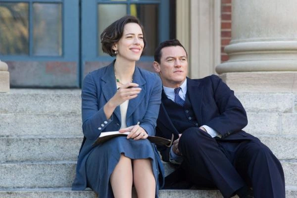 Ребекка Холл и Люк Эванс Ребекка Холл и Люк Эванс