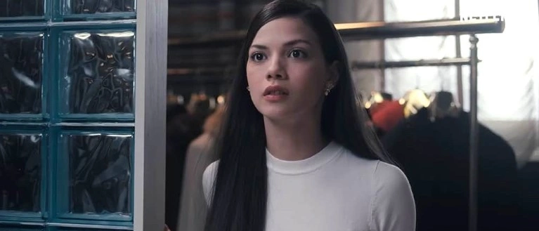 Эйлюль Кандемир в сериале «Музей невинности»