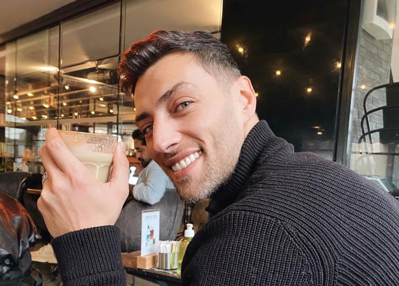 Звезду турецких сериалов Джейхуна Менгироглу объявили в розыск