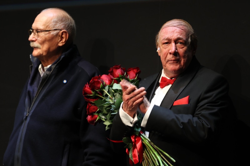 Состоялся закрытый показ спектакля Никиты Михалкова с Михаилом Ефремовым