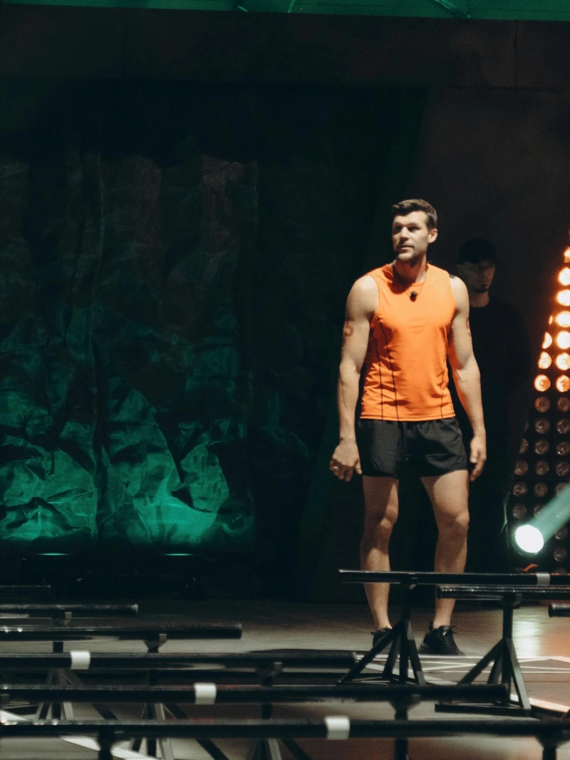 Александр Панжинский в шоу «Титаны»