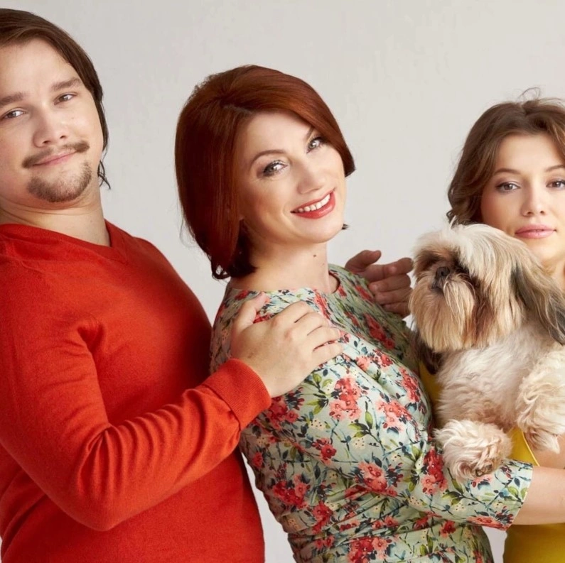 Роза Сябитова с дочерью Ксенией и сыном Денисом