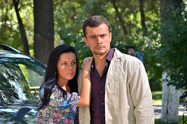 Марина Маняхина и Станислав Николаев в сериале «Кровинушка» Марина Маняхина и Станислав Николаев в сериале «Кровинушка»