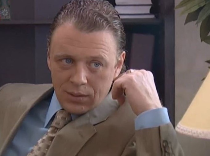 Олег Леушин в сериале «Проклятый рай»