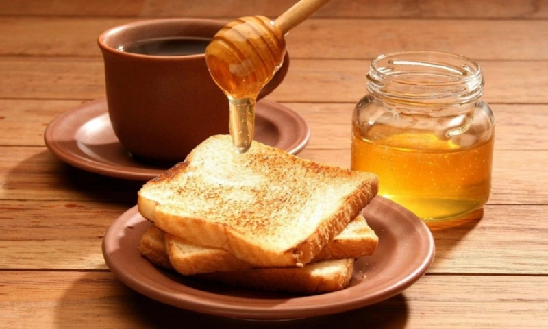 Натуральный мед: польза без иллюзий