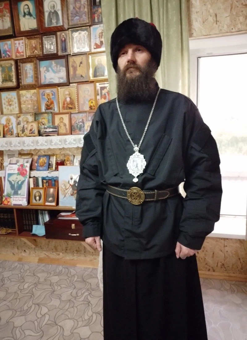 Лидер секты «РПЦ «Царская империя», именующий себя Зосимой Леонид Власов Лидер секты «РПЦ «Царская империя», именующий себя Зосимой Леонид Власов