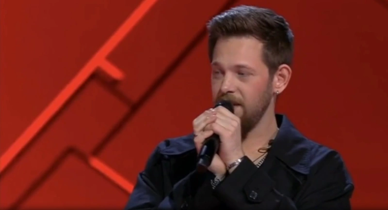 Артем Леденев в шоу «Голос» Артем Леденев в шоу «Голос»