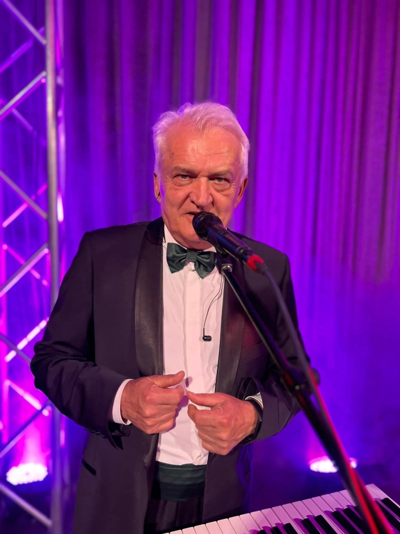 Лидер ВИА «Ариэль» Ростислав Гепп 