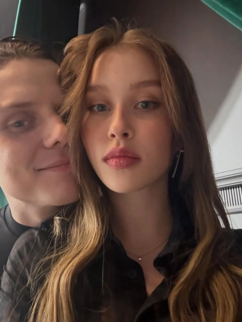 Анна Пересильд и Ваня Дмитриенко Анна Пересильд и Ваня Дмитриенко