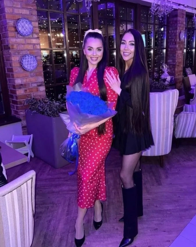 Алена Рапунцель и Ольга Рапунцель Алена Рапунцель и Ольга Рапунцель