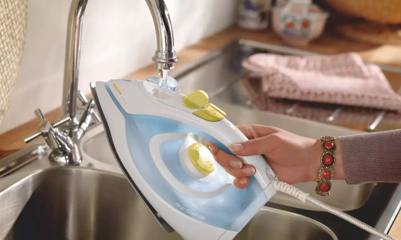 Утюг с паром: очистка резервуара