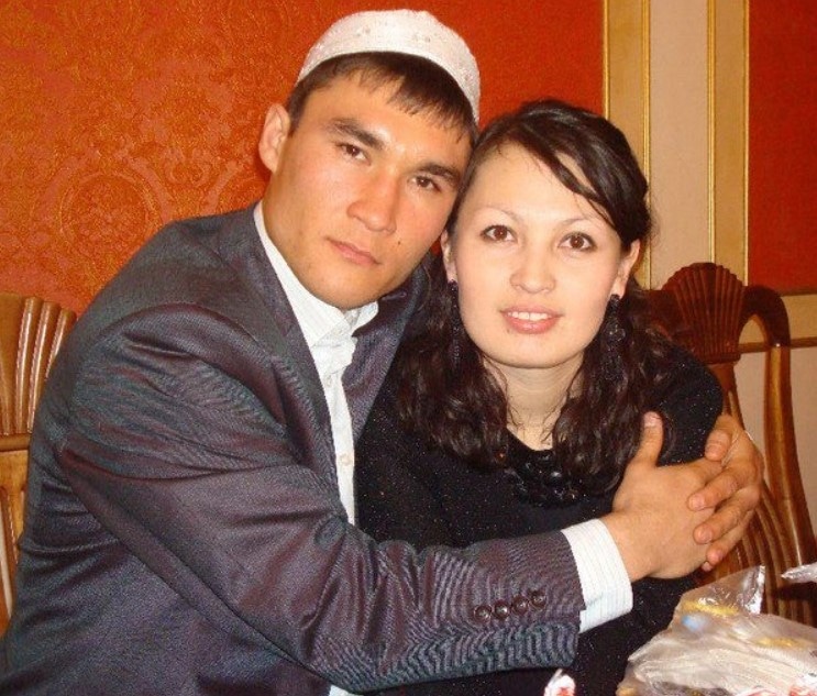 Серик Сапиев с женой