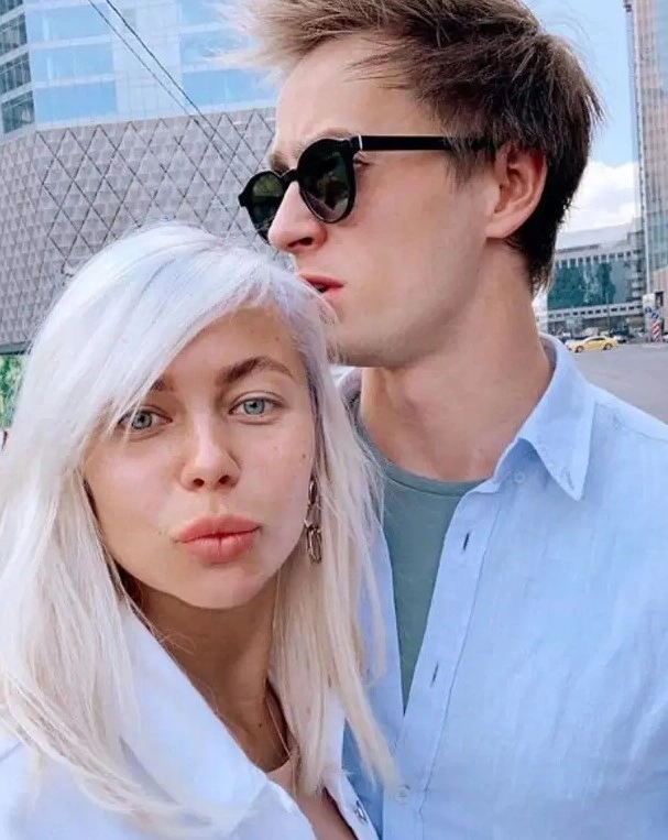 Лина Дембикова с мужем