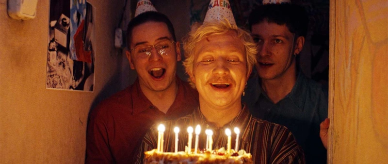 Александр Поршин в драме «Здесь был Юра»