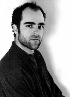 Луис Тосар в молодости