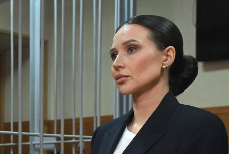 Блогер Лерчек (Валерия Чекалина) в суде: изъятие драгоценностей и денег, февраль 2026