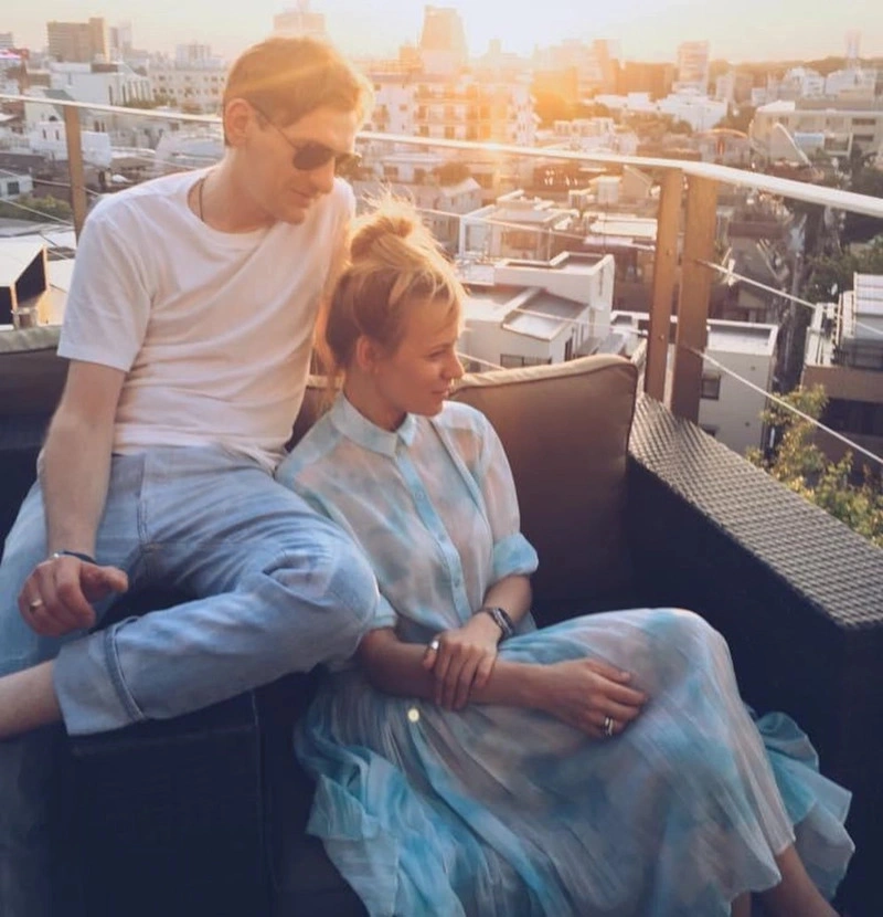 Алексей Вертков с женой Александрой Ребенок