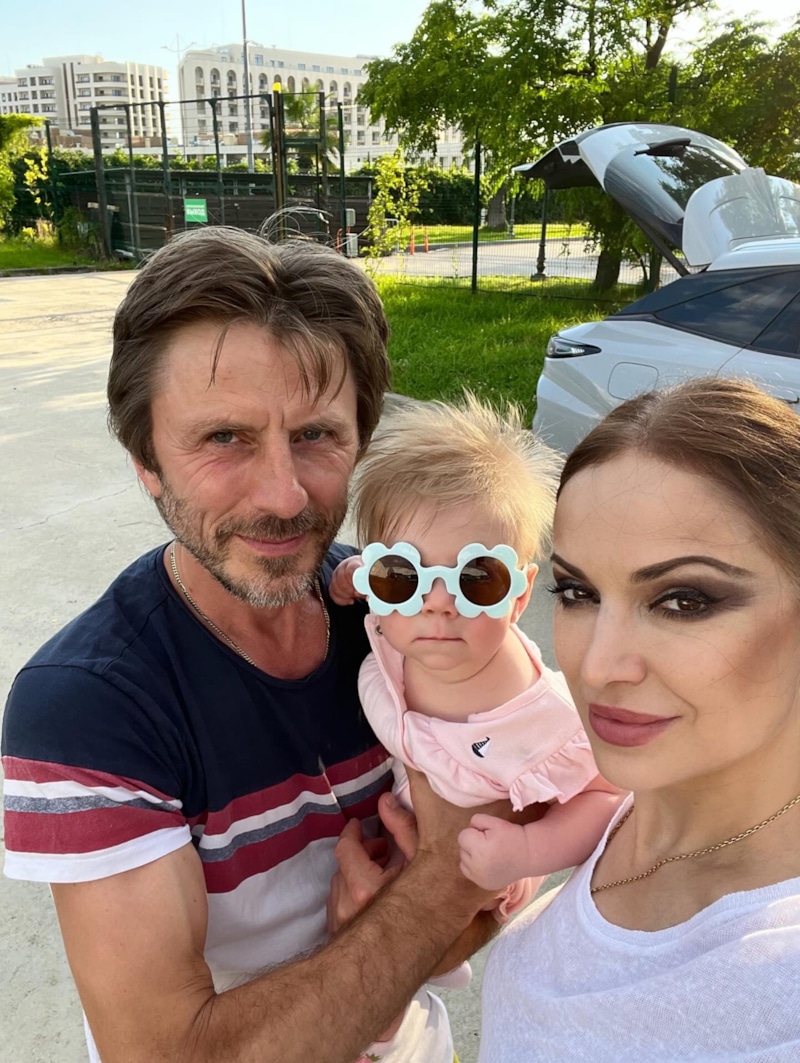 Маргарита Дробязко с мужем и дочкой