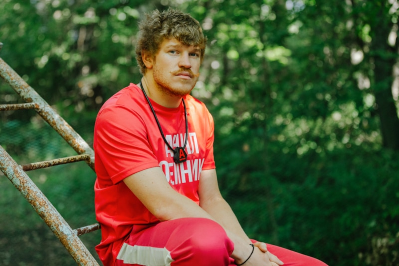 Данил Олейник на шоу «Выживалити» Данил Олейник на шоу «Выживалити»