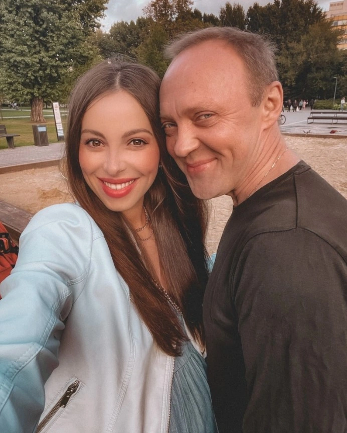 Виталий Кищенко с женой Яной Аникиной