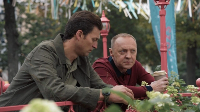 Виталий Кищенко и Иван Колесников в сериале «Тверская»