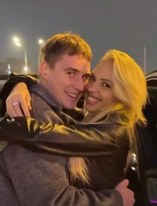 Коля Безопасность и Надежда Сысоева Коля Безопасность и Надежда Сысоева