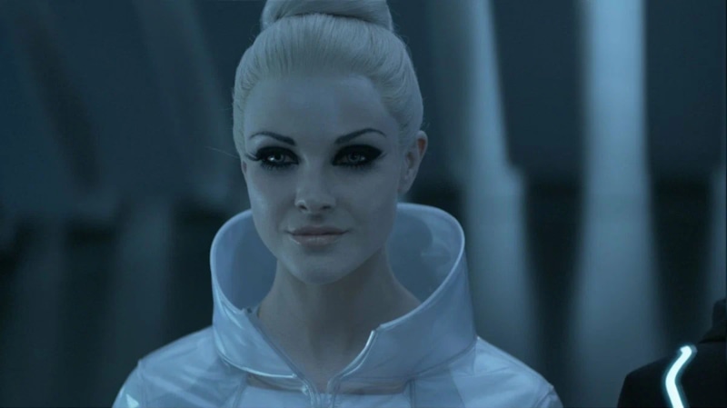 Бо Гарретт в фильме «Трон: Наследие»