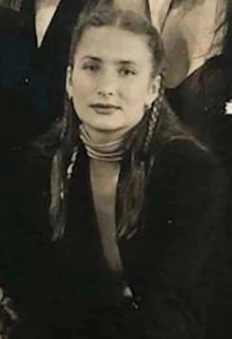 Лаура Лукина в молодости Лаура Лукина в молодости