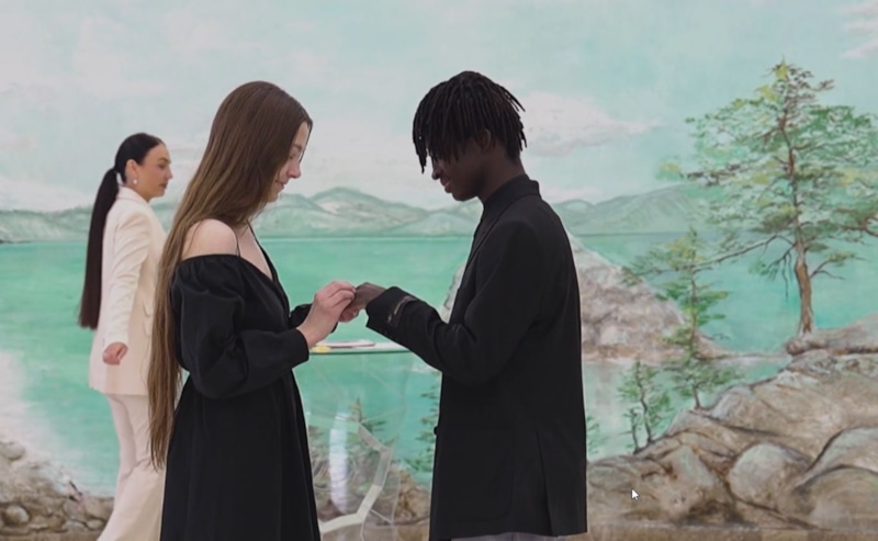 Маша из Иркутска и Санти в день свадьбы, шоу «Мама в 16» Маша из Иркутска и Санти в день свадьбы, шоу «Мама в 16»