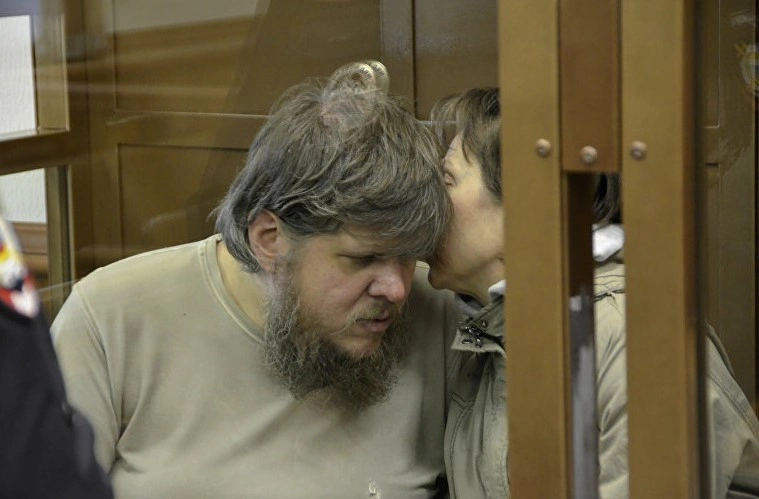 Жанна Фролушкина и «бог Кузя» (Андрей Попов) Жанна Фролушкина и «бог Кузя» (Андрей Попов)