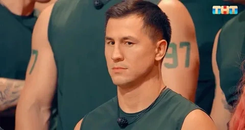 Роман Власов в шоу «Титаны»