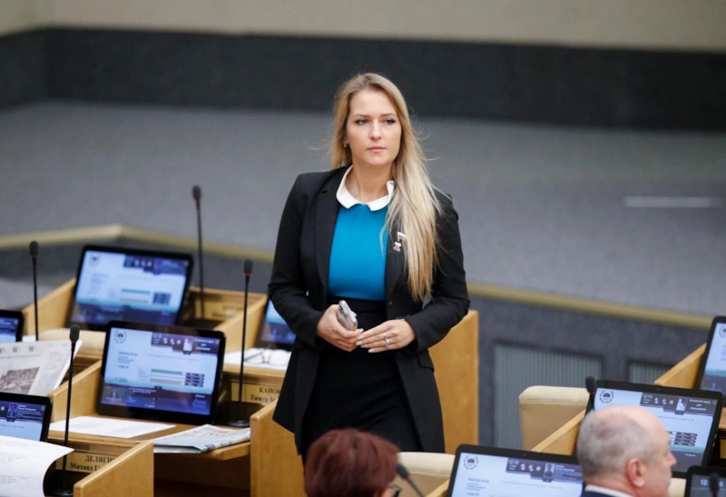 Депутат Госдумы Яна Лантратова