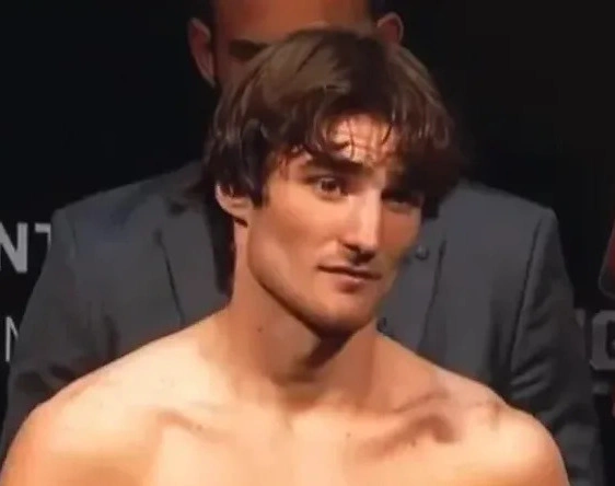 Шон Стрикленд в молодости с волосами