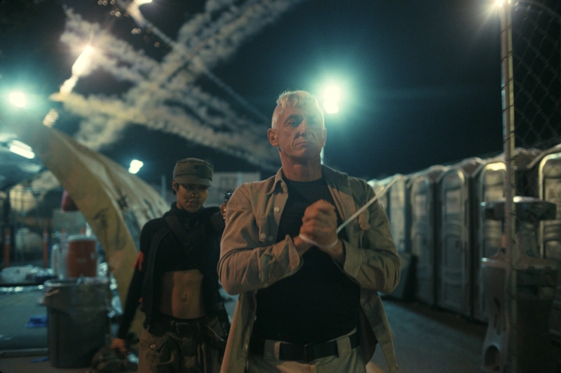 Шон Пенн в фильме «Битва за битвой»