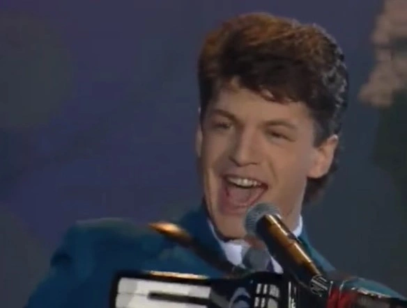 Феликс Царикати в молодости Феликс Царикати в молодости