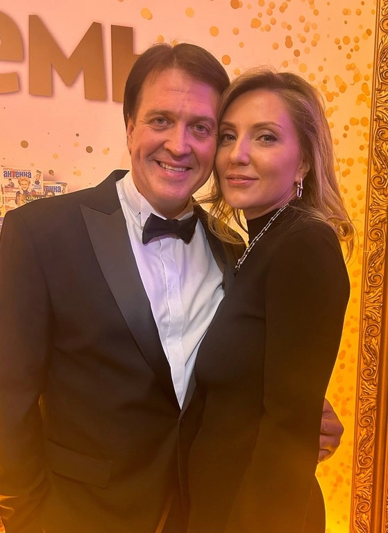 Денис Матросов с женой Оксаной