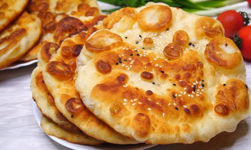 Домашнее чудо выпечки: лепешки за минуты