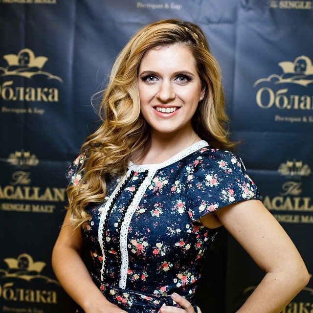 Анастасия Денисова в молодости