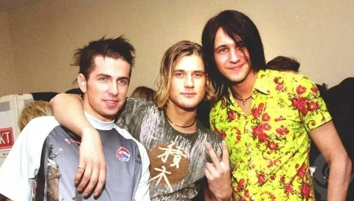 Илья Зудин в молодости (справа)