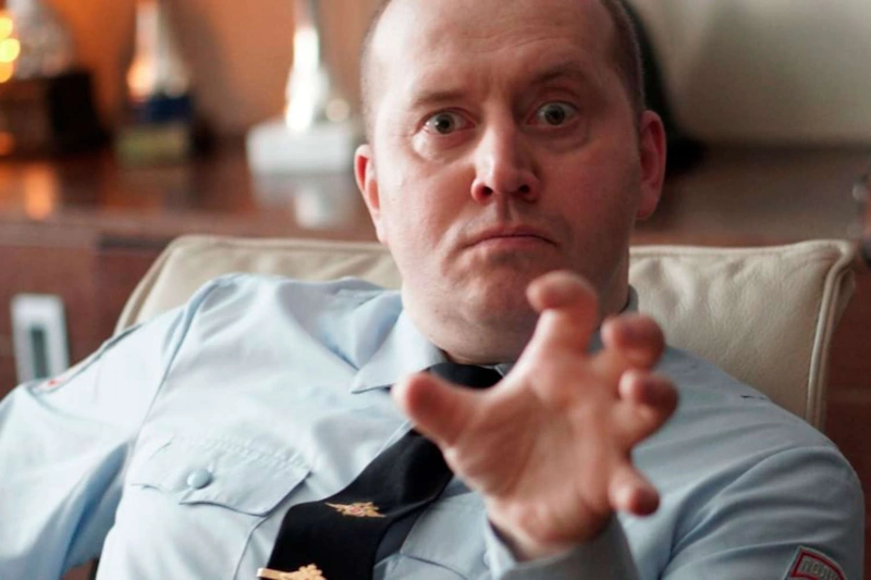 Отец Сергея Бурунова ответил на обвинения сына в рукоприкладстве