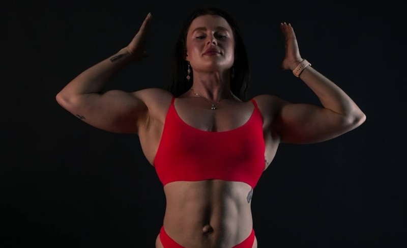 Бывший муж Анны Шукшиной намерен лишить ее родительских прав