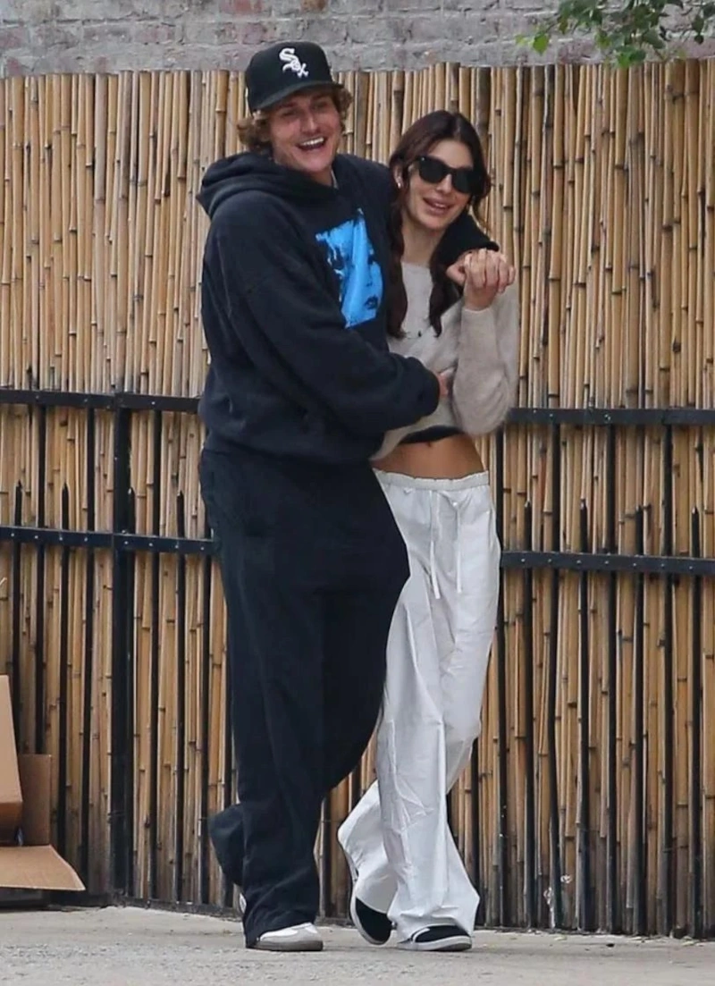 Камила Морроне и Коул Беннетт